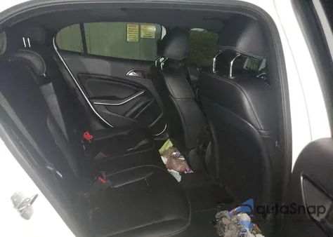 2020 Mercedes Benz Gla 250 from USA, damaged, VIN 026807